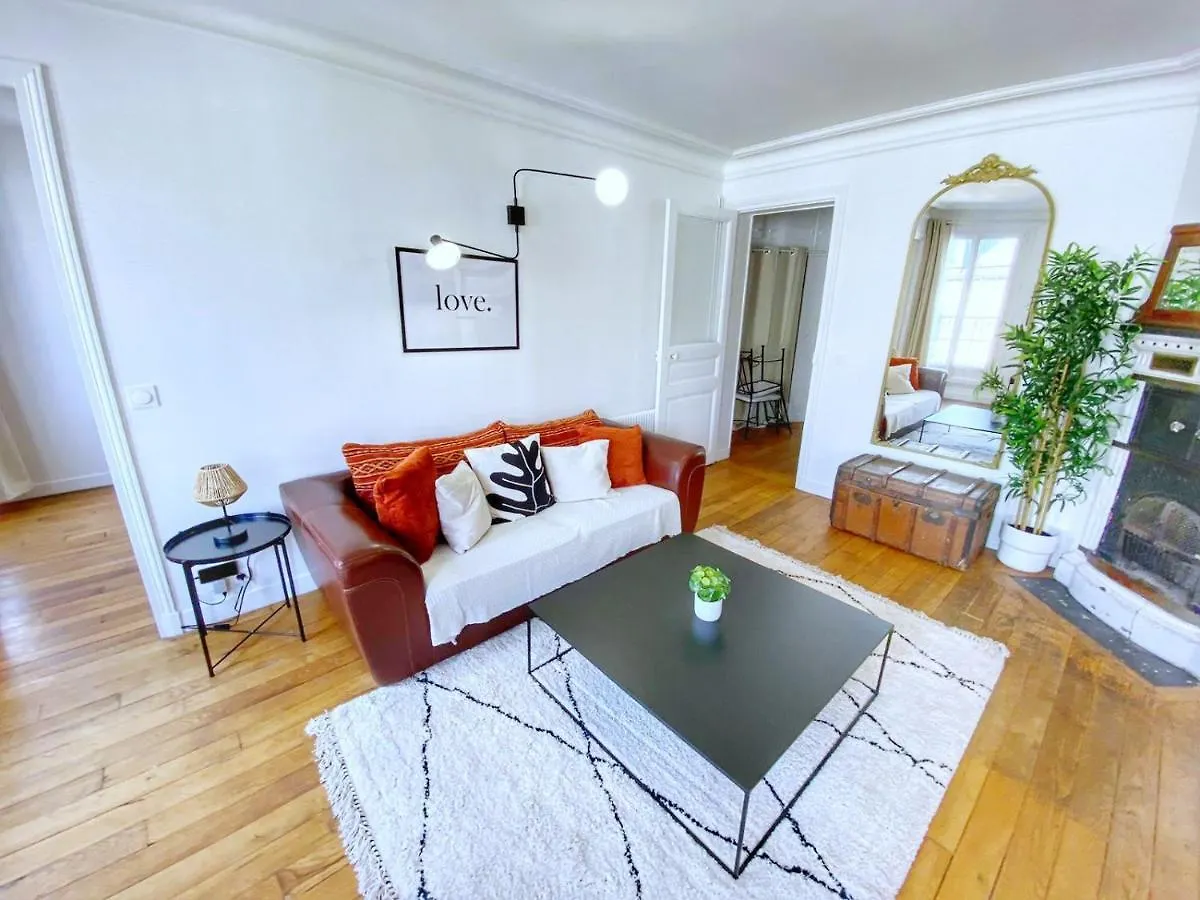 Apartment Appartement 80M2 Lumineux Paris 10 - 4P France